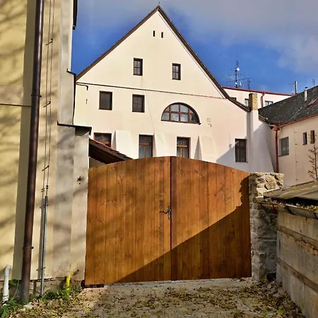 Apartman Na Trojmezí, Markéta *