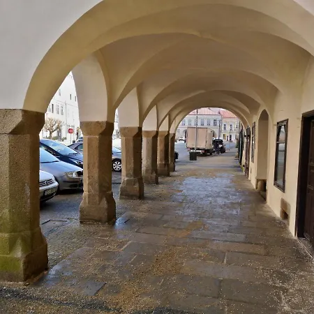 Na Trojmezí, Markéta Apartman